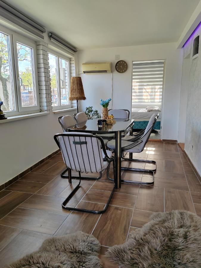 Apartament Nora 1 Sremska Mitrovica Zewnętrze zdjęcie